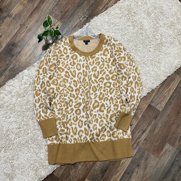 Torrid Size 0X White Brown Popcorn Leopard Print Crewneck Tunic Sweater - Picture 2 of 5